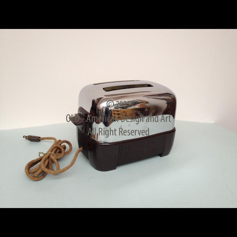 Tostapane General Electric in cromo e Bakelite , U.S.A. 1940