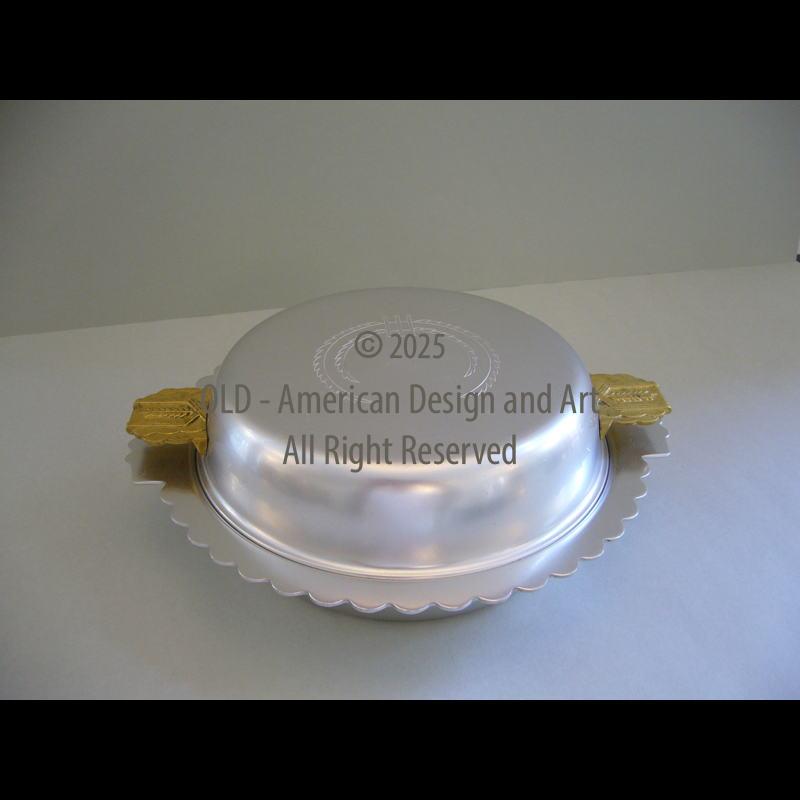 Zuppiera con coperchio Kensington ,disegnata da Lourelle Guilde . U.S.A. 1936